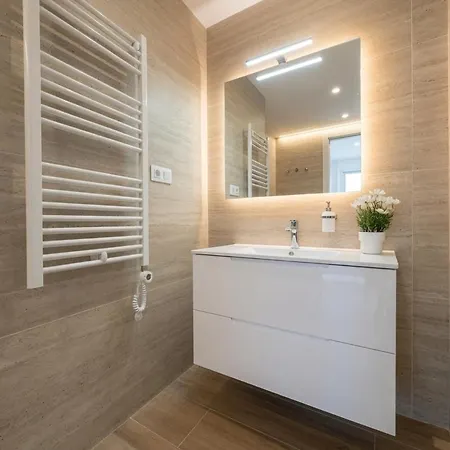 Apartman Acatedral Art And Wellness In The Heart Of